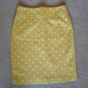 Yellow with white polka dots pencil skirt.